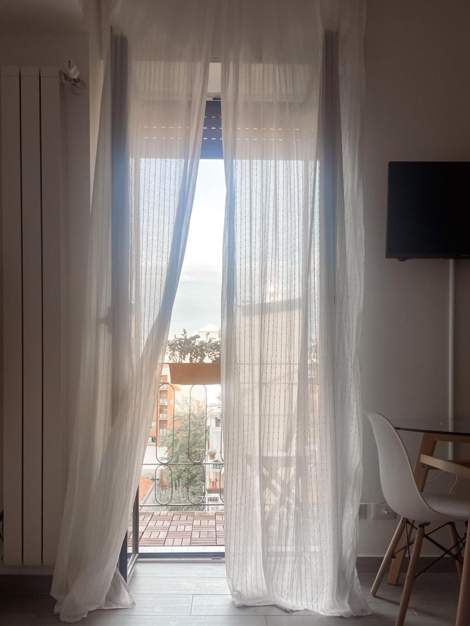 Xenia Apartments - Fashion Week Studio Near Navigli Milan Luaran gambar
